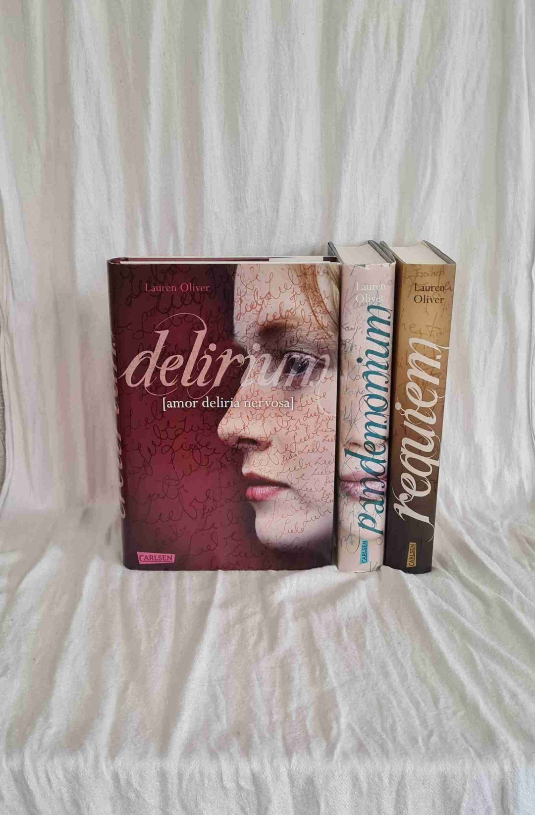 Band 1 der Amor-Trilogie.
Interessantes Setting, dass aber zu oberflächlich bleibt.