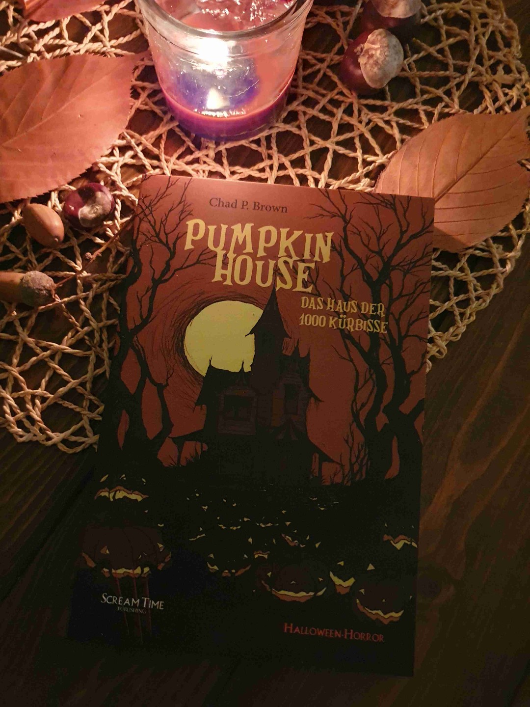 Kurzweiliger Roman mit Halloween-Elementen