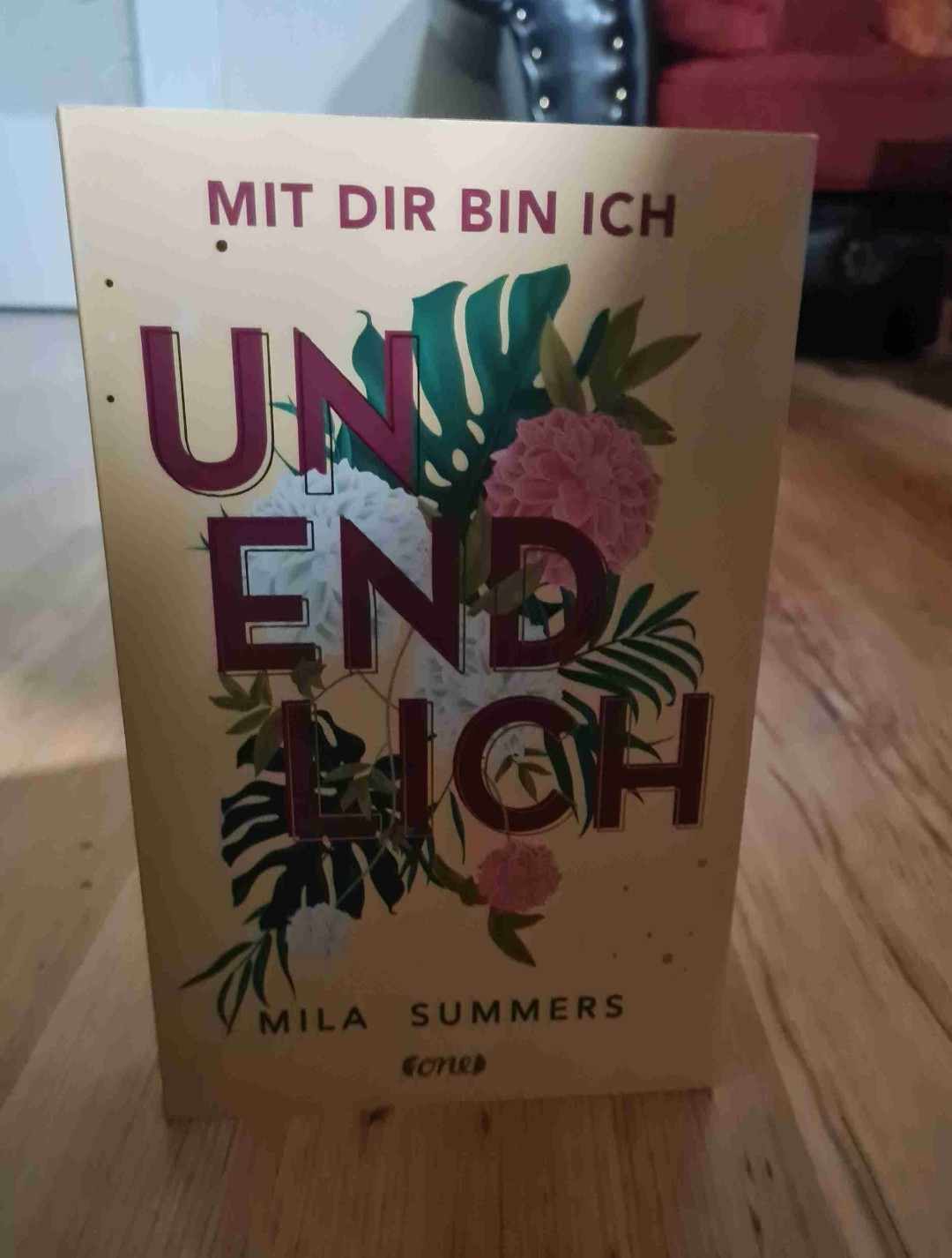 Ein einfühlsamer Highschool Roman mit einem Touch Selbstfindung. 💫