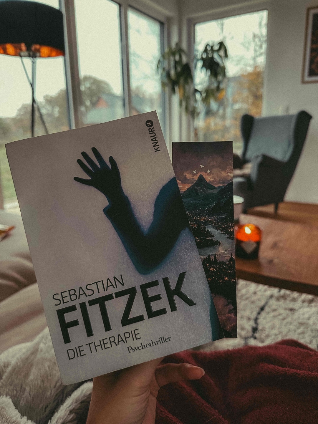 Schnelles re-read bevor wir die Serie gucken - Bewertung bleibt bei 5 Sternen 👌
