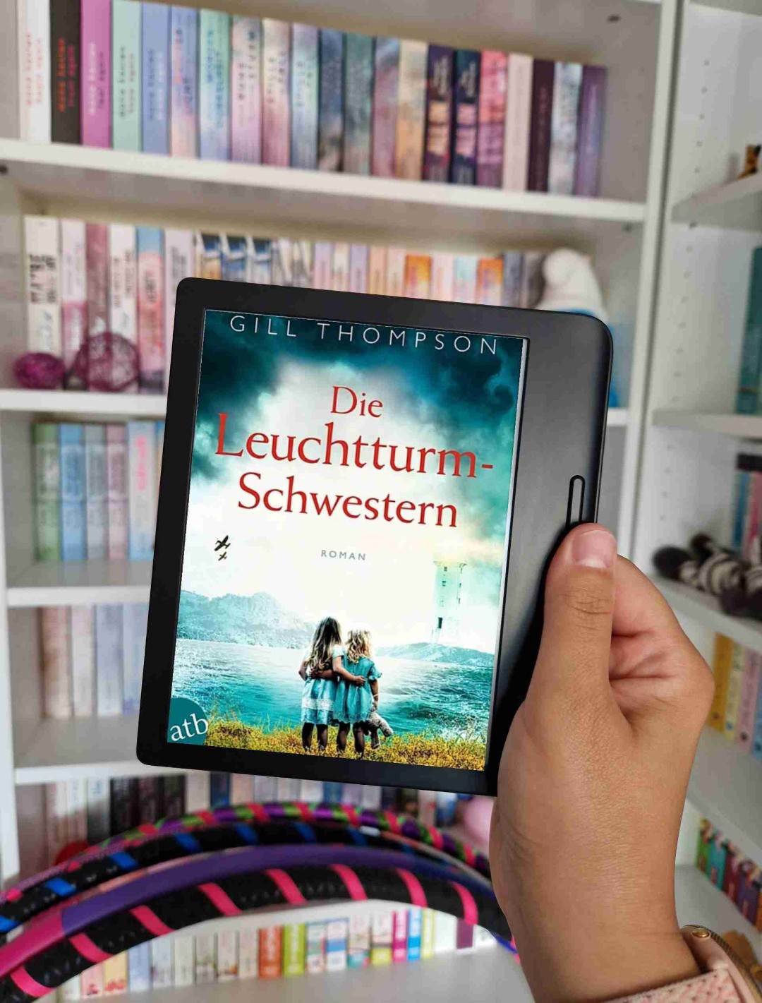 ⭐️⭐️⭐️⭐️
Sehr interessanter Roman!