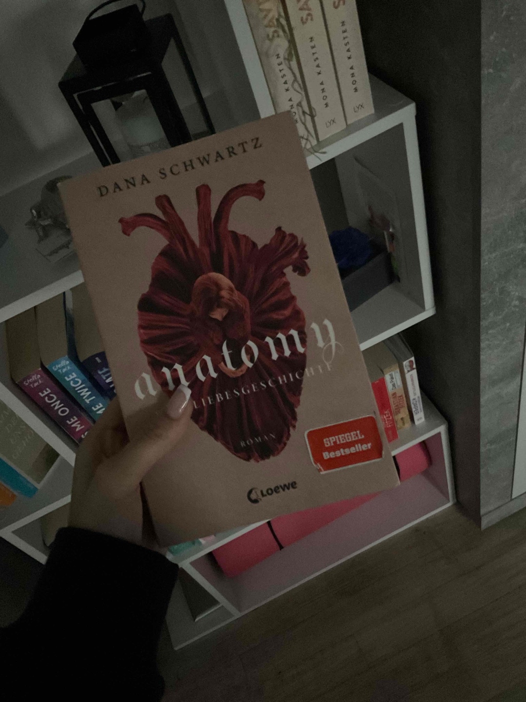Super buch mit gutem Plot twist📚