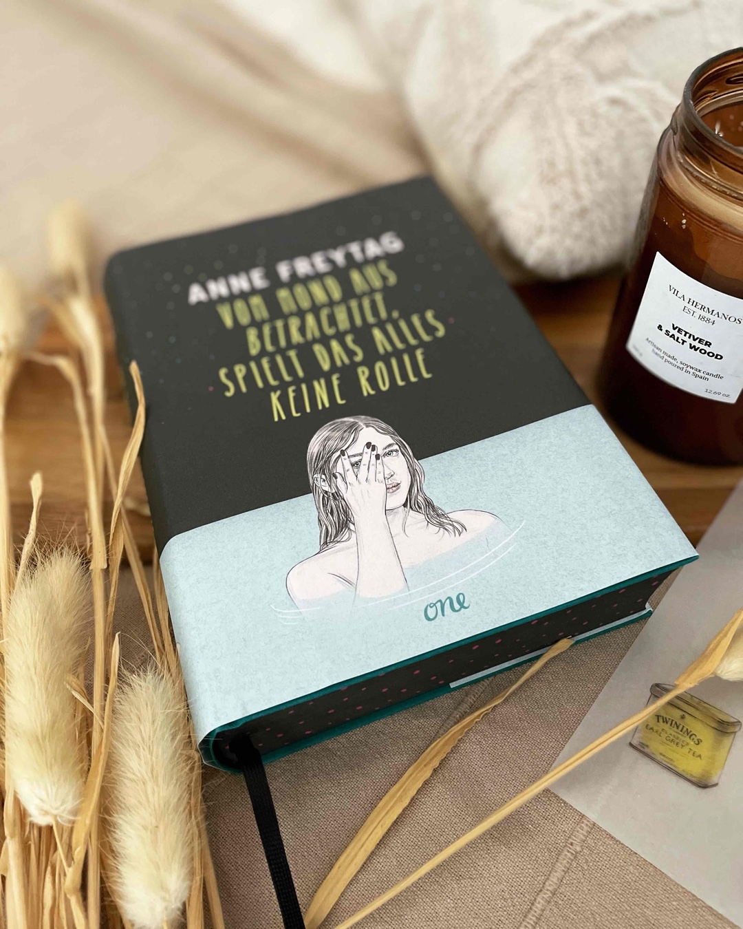 📖 Freytags neuer Roman lässt mich kritischBlick zurück. Schreibstil top, Handlung vorhersehbar und schwach gezeichnete Nebencharaktere. Wahrscheinlich eher ein Buch für Leser:innen, die Young Adult lieben!