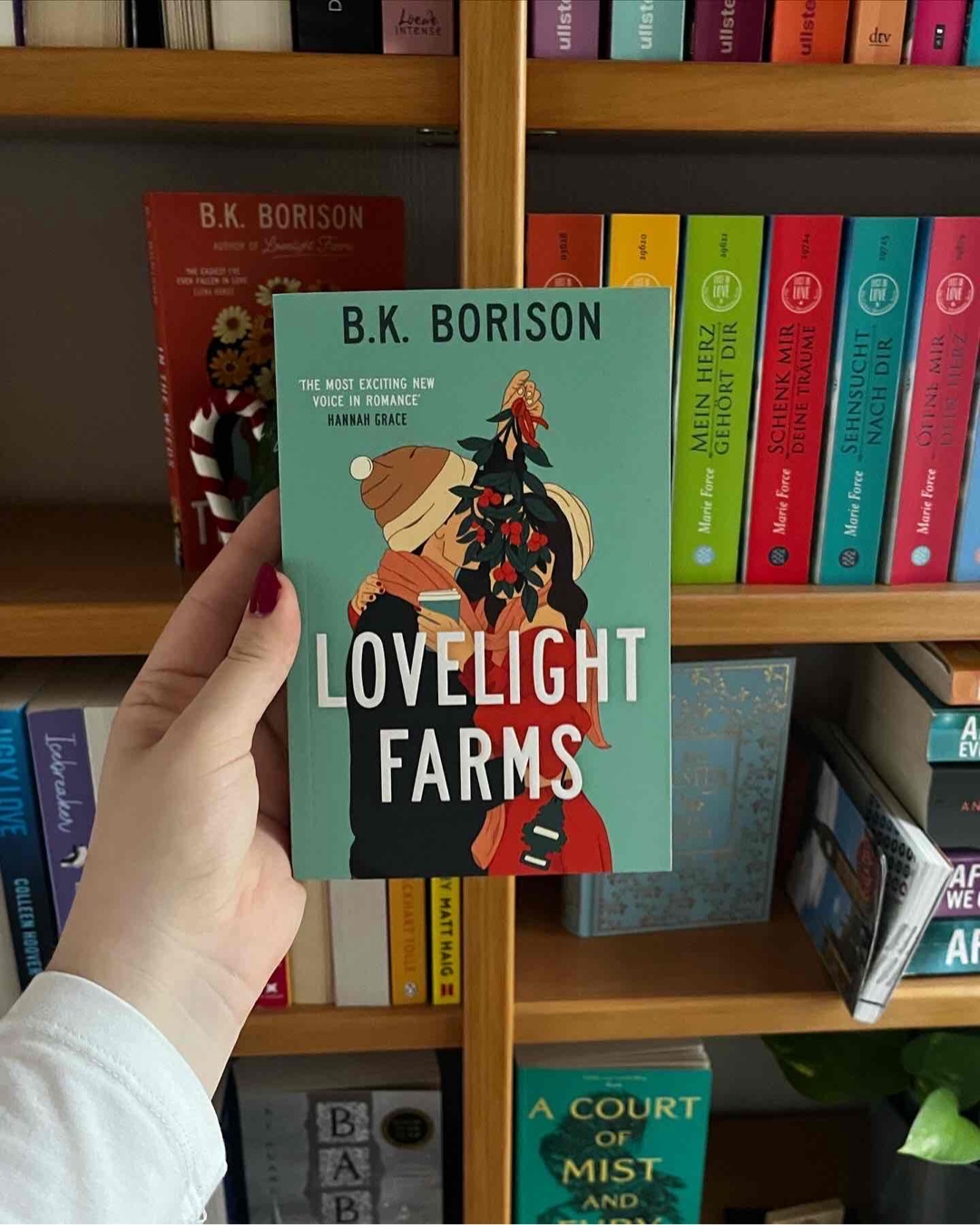 I love it!!! Cozy, Friends to Lovers and a Farm? In a small town? Nothing is better than this 😍🎄