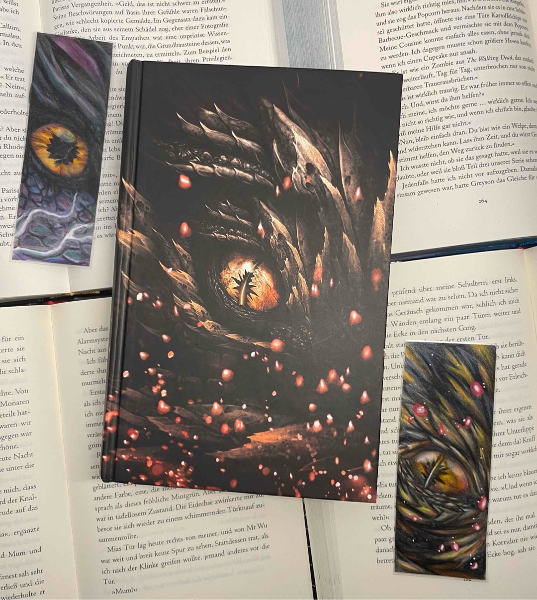 Ich liebe dieses Buch! Nicht nur das die Geschichte mich einerseits Weinen lässt und ich mich andererseits Totlache sondern auch das die Charaktere einfach nur bombastisch sind vor allem aber Xaden, wenn ihr wisst was ich meine😉✨!! Das ist eine absolute Empfehlung von mir! Viel Spaß!!!!!!