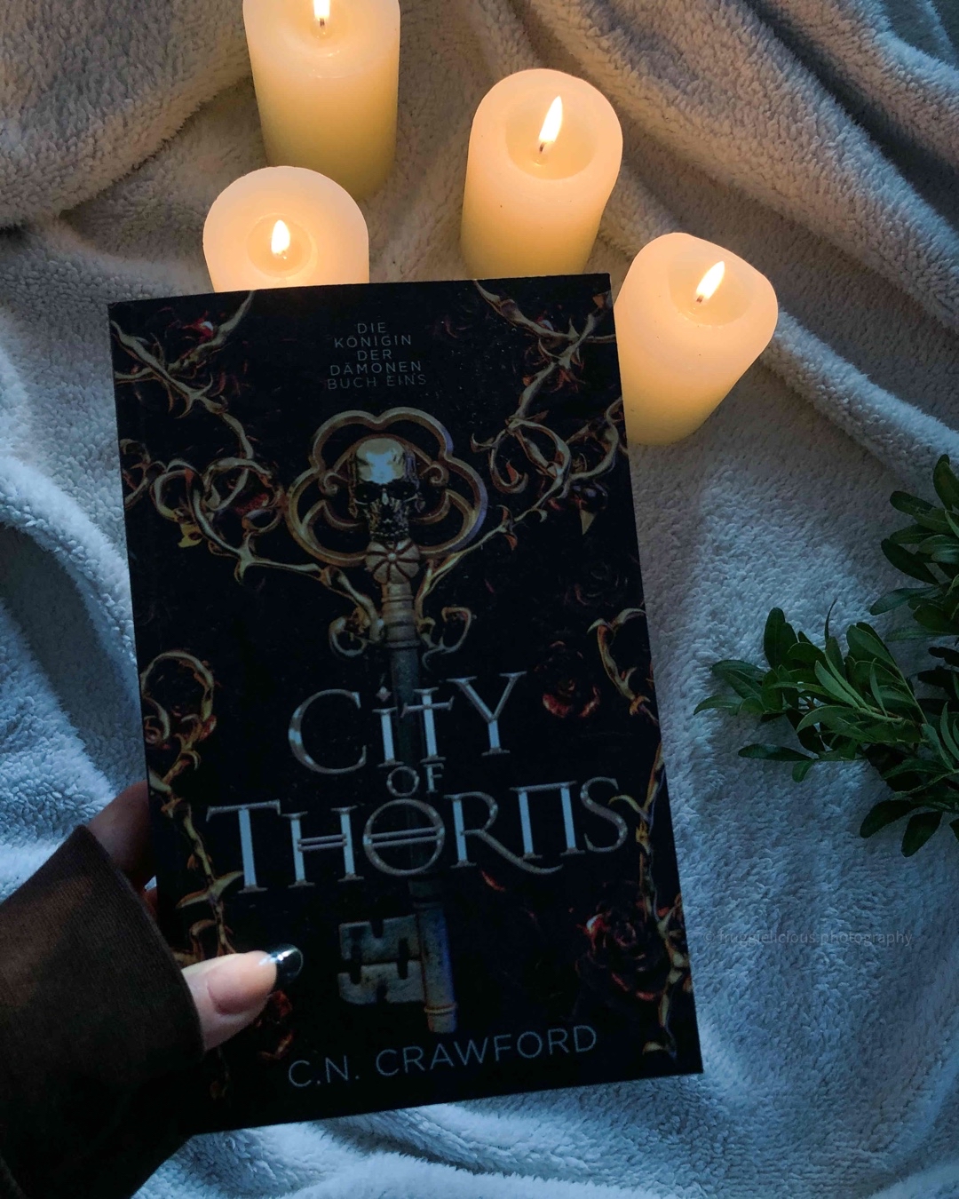 Kurzweilige und spannende Fantasy / Romantasy Geschichte mit starken Protagonisten ❤️