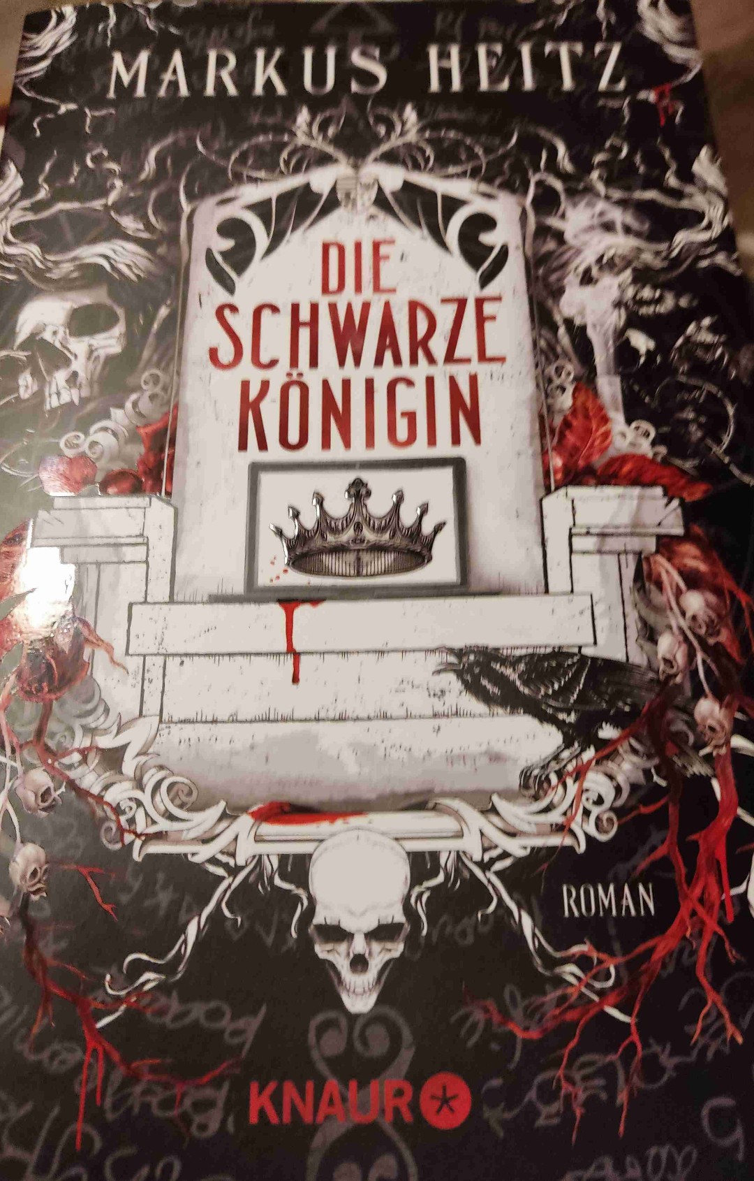 Ich bin begeistert...eine tolle Reise an neue Orte und neue Figuren kennen zu lernen.