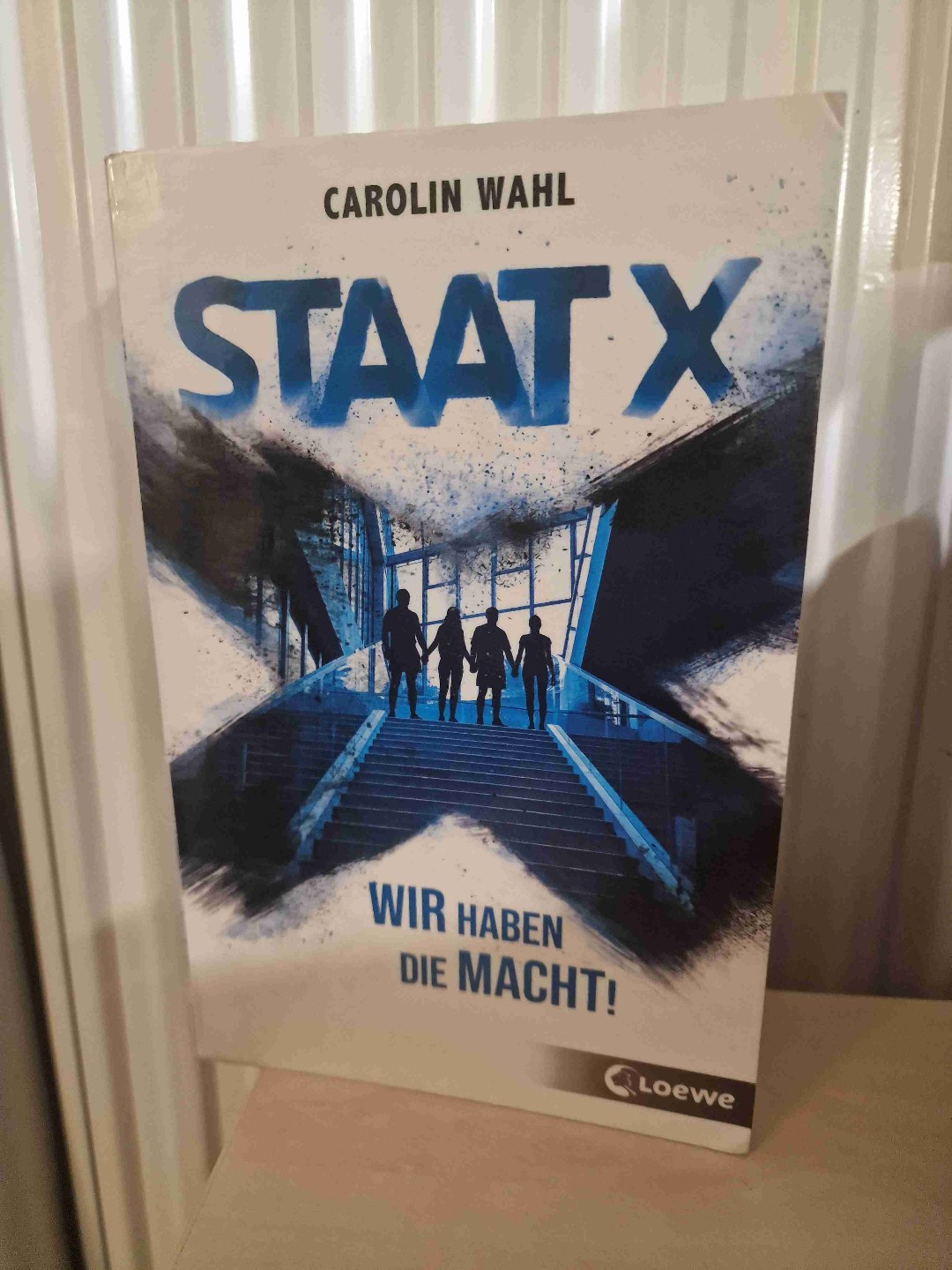 Mischung aus 'Die Welle' und 'Das Experiment'