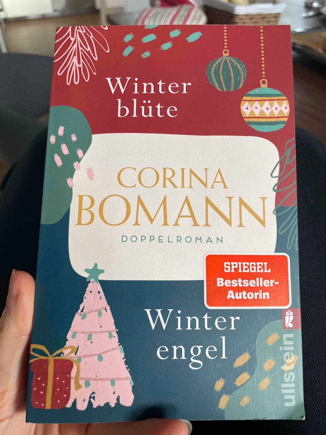 Wunderschön geschrieben. Etwas Drama, viel Spannung und eine Lovestory. Perfekt für gemütliche Winterabende 🥰