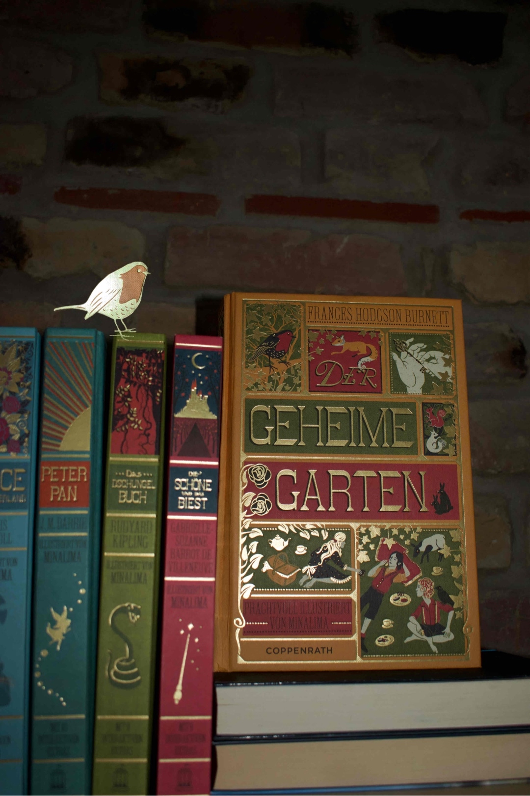 🗝️🌺🗝️
War ganz süß, aber ehrlicherweise ist es schon eine Weile her, dass ich dieses Buch gelesen habe. Ich weiß nur noch, dass ich es gut fand😂
🗝️🌺🗝️