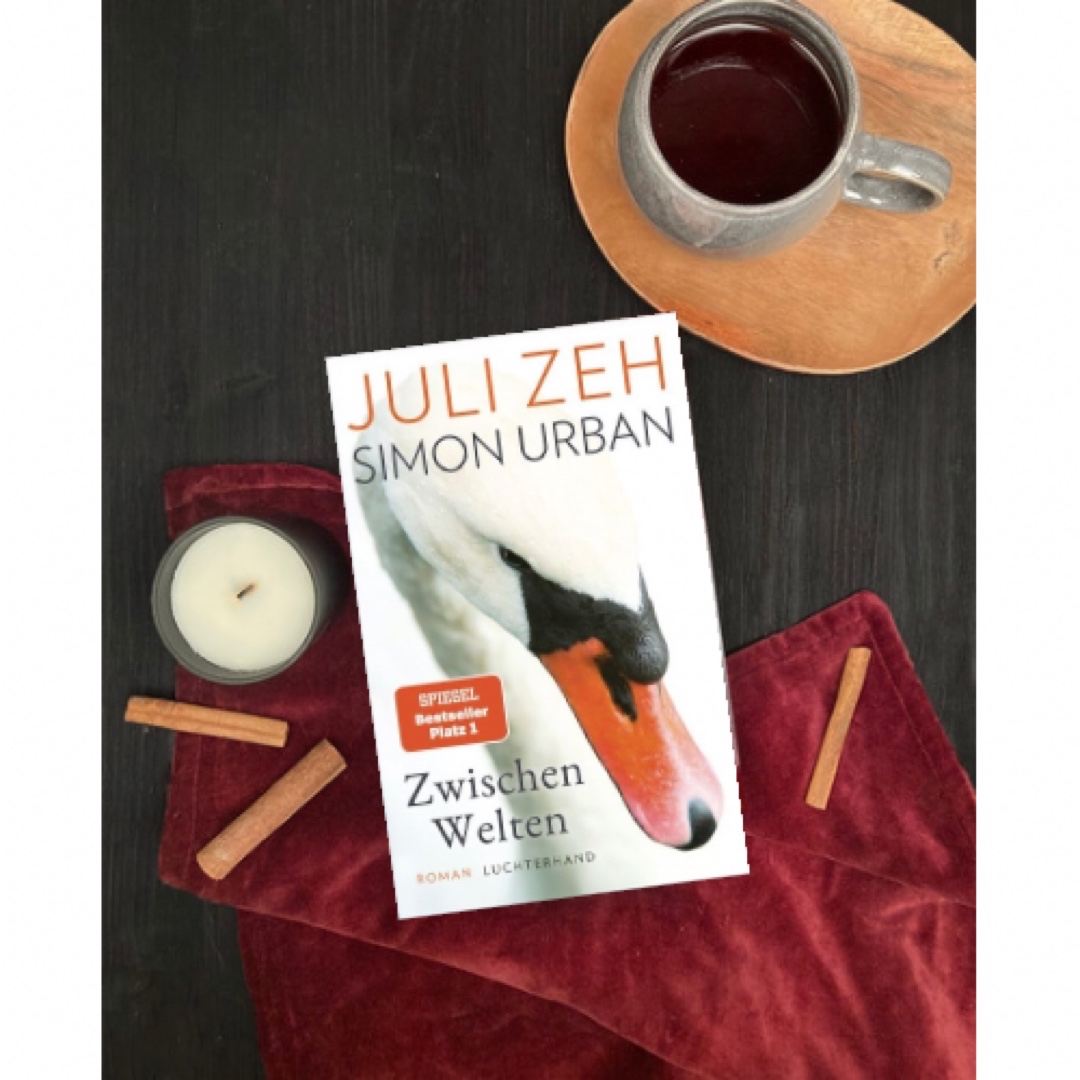 Super wie hier brandaktuelle Themen in Literatur aufgegriffen werden. Ein großes Beitrag für mehr gegenseitiges Verständnis. Ich hab mich erst mit der Form des Romans etwas schwergetan, habe mich jedoch mit der Zeit daran gewöhnen können.