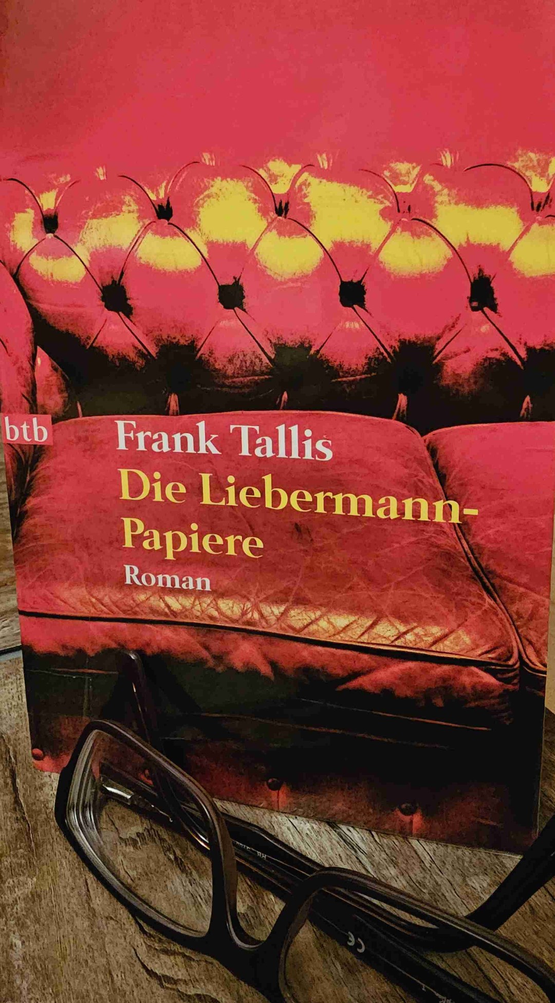 Ein kurzweiliger Krimi zu Beginn des 20. Jahrhundert mit 2 äußerst interessanten Charakteren.