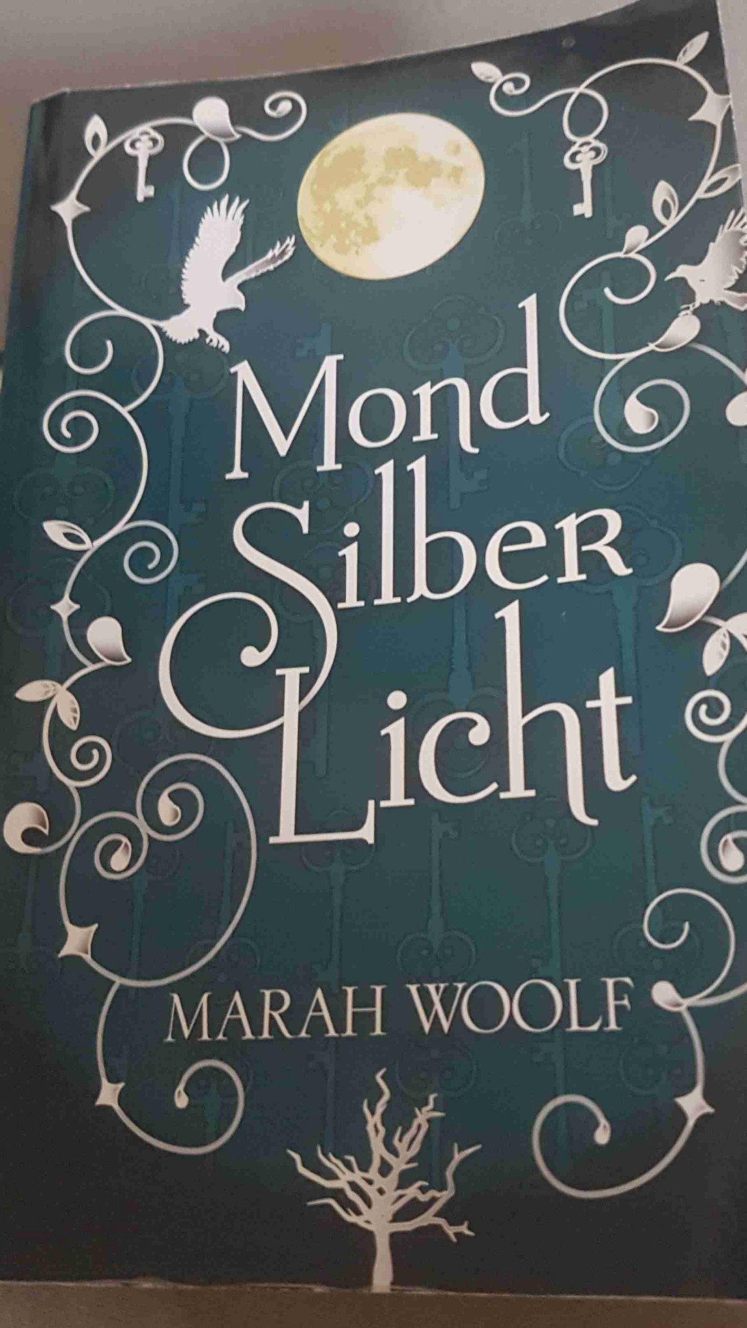 Das erste mal, das ich was von Marah Woolf lese.