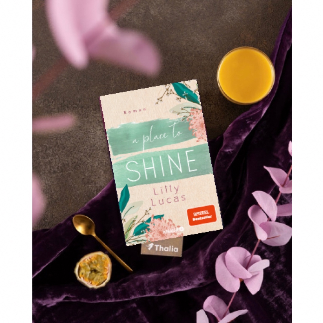 Wunderbare Second Chance und Rockstar- bzw. Countrystar-Romance. Ich bin schon etwas traurig, mich damit von Cherry Hill verabschieden zu müssen. Freue mich aber wie immer auf weitere Wohlfühlbücher von Lilly Lucas. Poppy und Trace haben sich auf jeden Fall einen Platz in meinem Herzen gesichert.