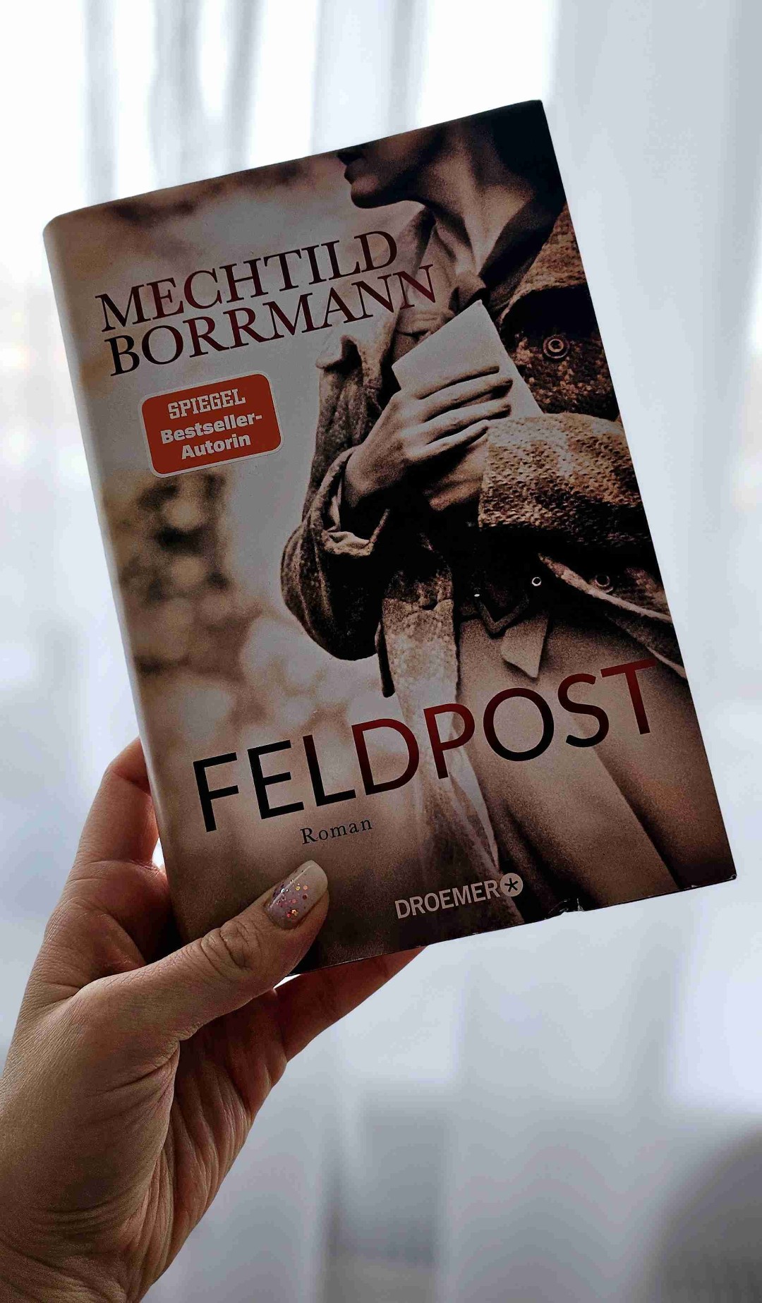 Eine Liebesgeschichte, die verboten ist, die bestraft wird, die einem sogar das Leben kosten kann.