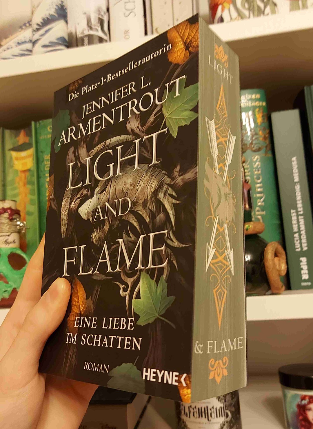 🖤 "Eine Liebe im Schatten" 🖤
[Band 2 | Prequel - "Blood and Ash"-Reihe]
