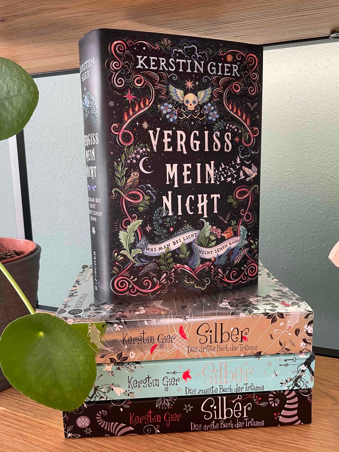 "Das Leben wartet nicht, bis alles wieder perfekt ist. Das Leben möchte jeden Tag aus vollem Herzen gelebt werden."✨