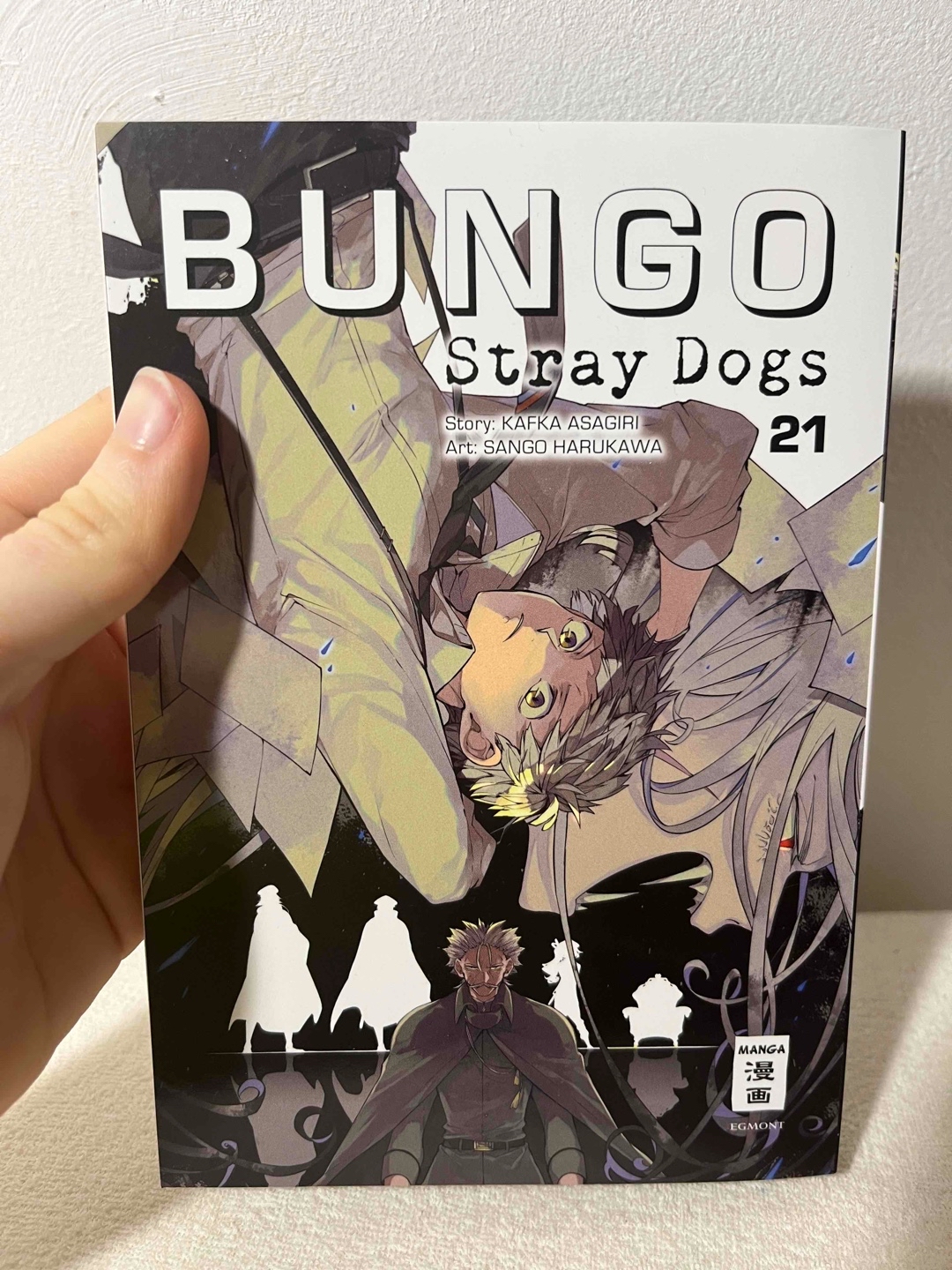 Holy ich liebe es einfach! Der erste Band in den ich wirklich komplett ohne Wissen reinstarte🫣 Will morgen unbedingt weiterlesen! Noch 2 Bände🥹