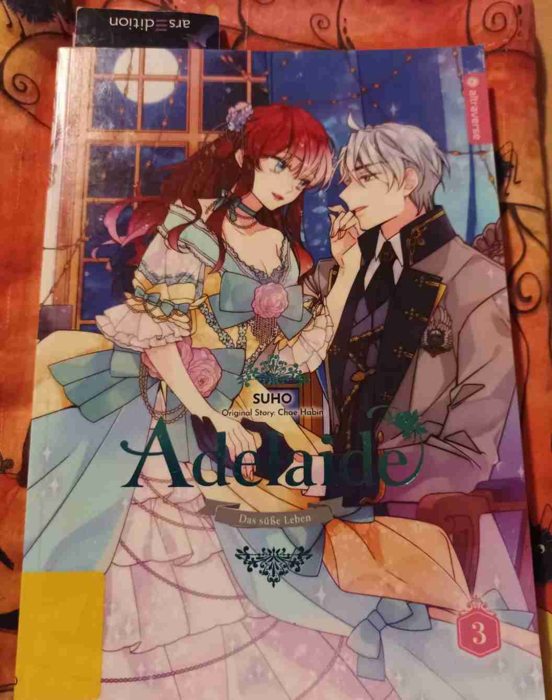 Auch der dritte band hat mir sehr gut gefallen. Nun weiss ich nicht wann der vierte Teil erscheint. Denn es sind ja gedruckte webtoons.