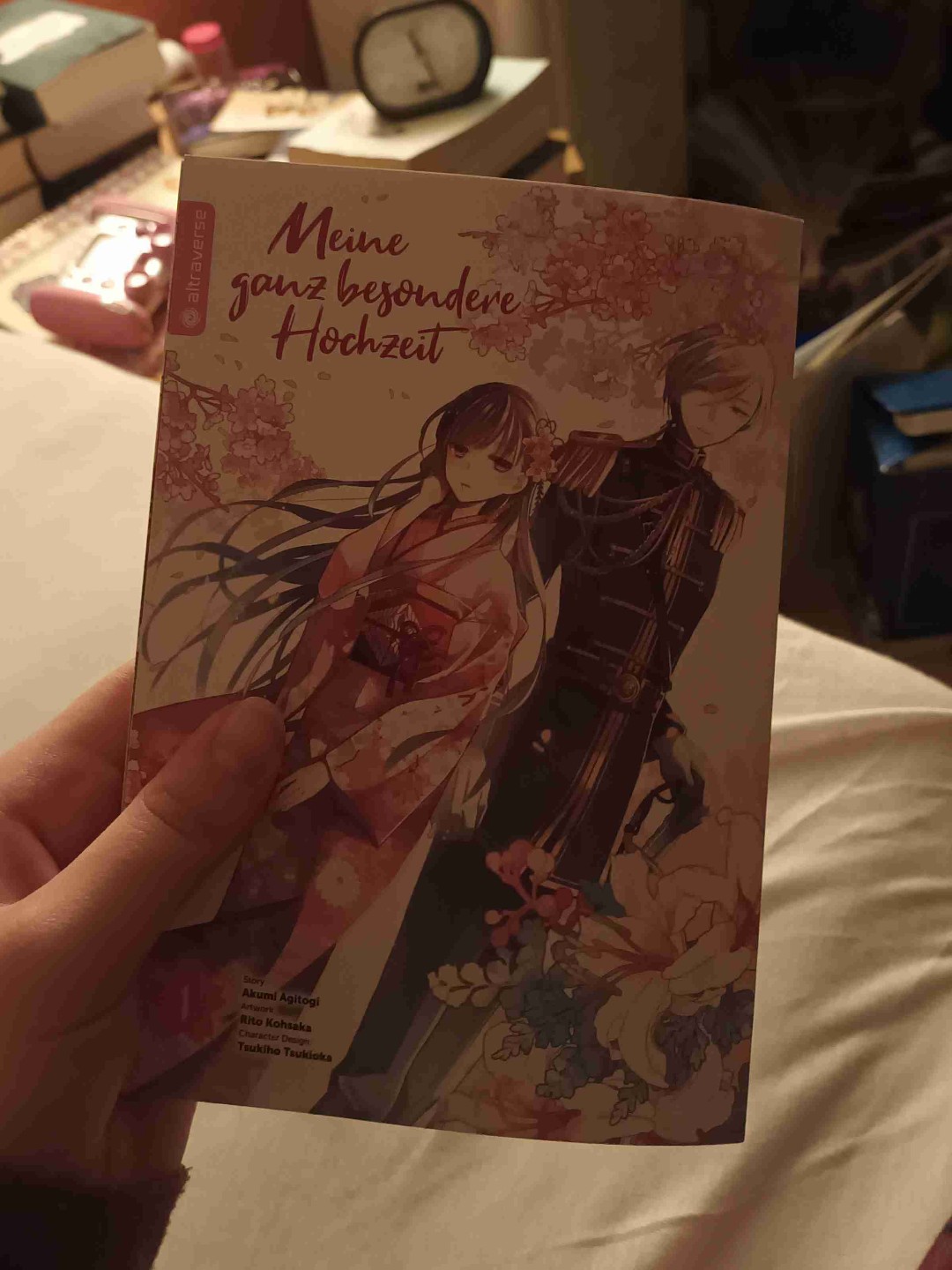 Ein sehr schönes Manga. Ich habe es mir anders vorgestellt aber es hat mir sehr gefallen und ich werde sofort den 2 Band lesen.