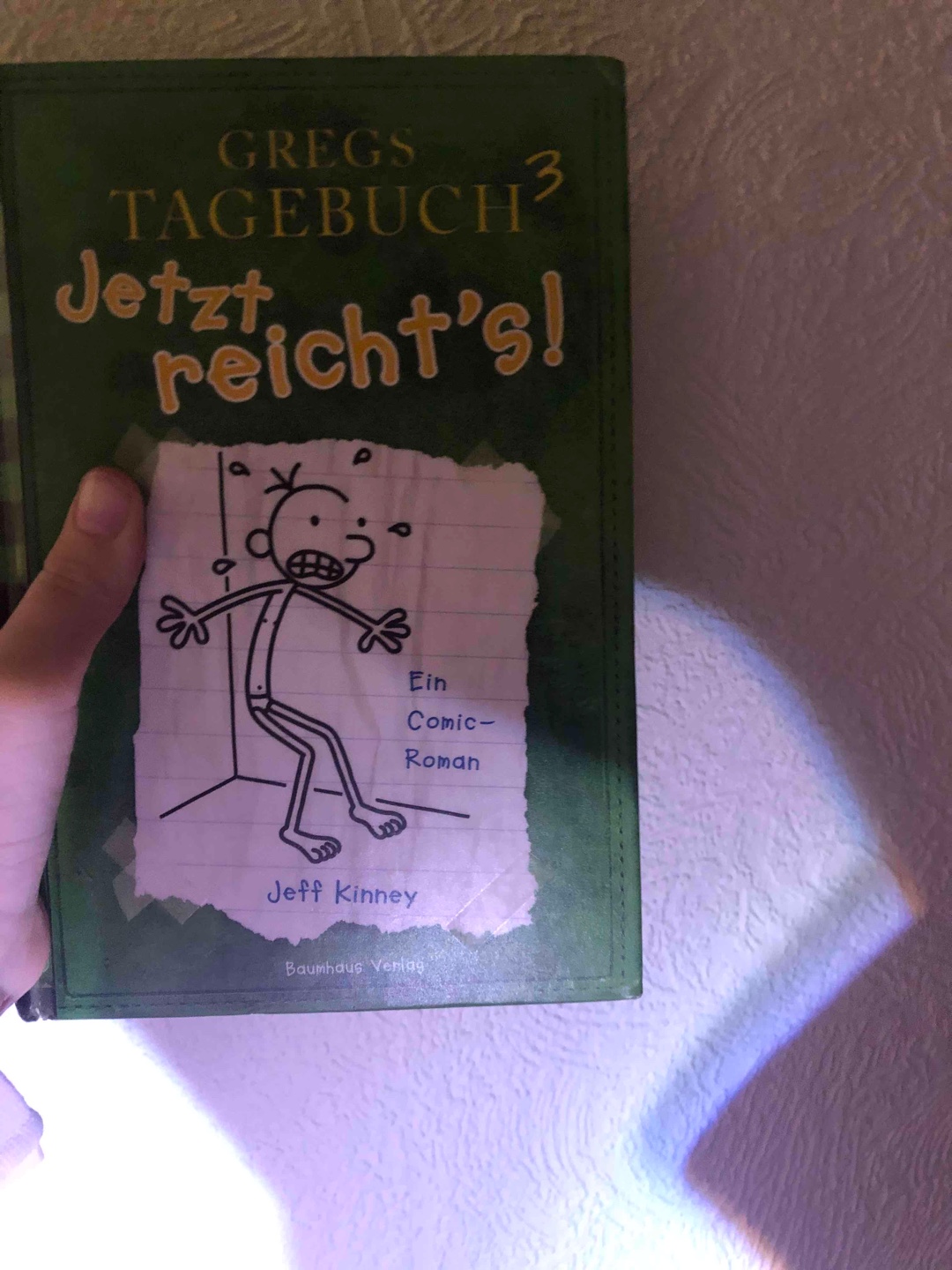 Ich gebe dem Buch 4.5 Sterne weil, Greg auch manchmal so gemein zu Rupert ist! Aber ansonsten war es sehr gut.👎👍