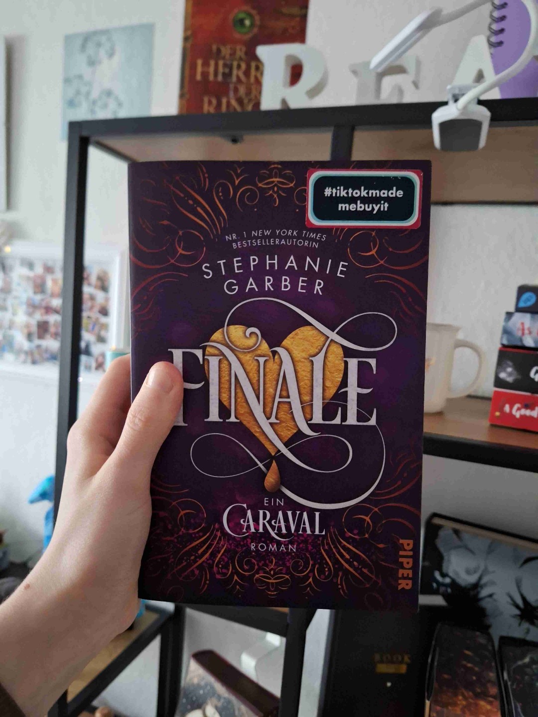 Ich habe eine neue Lieblingsreihe 😍🎩🎪