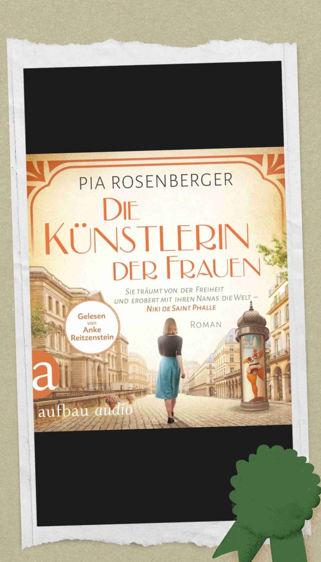 Ein Hörbuch mit einer interessante Sichtweise auf das Leben und Schaffen der Künstlerin. Manche Dialoge waren mir etwas zu gekünzelt und die vielen Namen aus der Kunstszene etwas verwirrend. Dafür war die Produktivität und Art der Kunstwerke sehr gut beschrieben.
Gelesen wurde es für meine Geschmack zu eintönig. Etwas mehr stimmliches Drama hätte dem Hörbuch gut getan, besonders in den Phasen der psychischen Überbelastung.