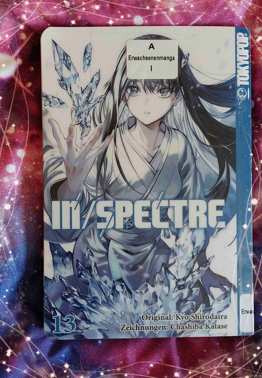 Diesmal gefielen mir die Fälle wieder richtig gut und waren total spannend. Und endlich kam Rikka wieder. Alles in allem ein super Band! 
