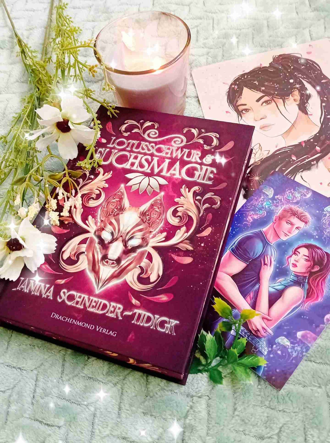 Ein Buch, das Fantasie mit japanischer Mythologie verbindet, deshalb wollte ich es unbedingt lesen.
Der Schreibstil ist flüssig und lässt dich nur so durch die Seiten fliegen. Die Umgebung in Chicago und im Orden hat mir sehr gut gefallen, mit May als Protagonistin bin ich leider nicht warm geworden.. Damien dagegen mochte ich sehr sowie auch die Nebencharaktere wie Will.
Allerdings hab ich einige Kritikpunkte zum einen hat sich die Beziehung zwischen May und Damien meiner Meinung nach viel zu schnell um 180 Grad gedreht, sodass ich diese Entwicklung nicht ganz nachvollziehen konnte zum anderen hatte ich das Gefühl, dass sich die gesamte Story ziemlich gezogen hat und die für mich wichtigsten Aspekte im Buch viel zu kurz kamen, den Kurai fande ich als "Feind" leider sehr unspektakulär.
Obwohl die Thematik so gut ist und so viel mehr Potenzial bietet wurde dieses leider nicht vollkommen genutzt.