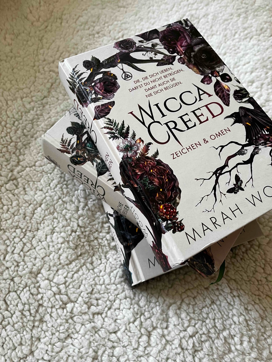 🌸🦇🔮