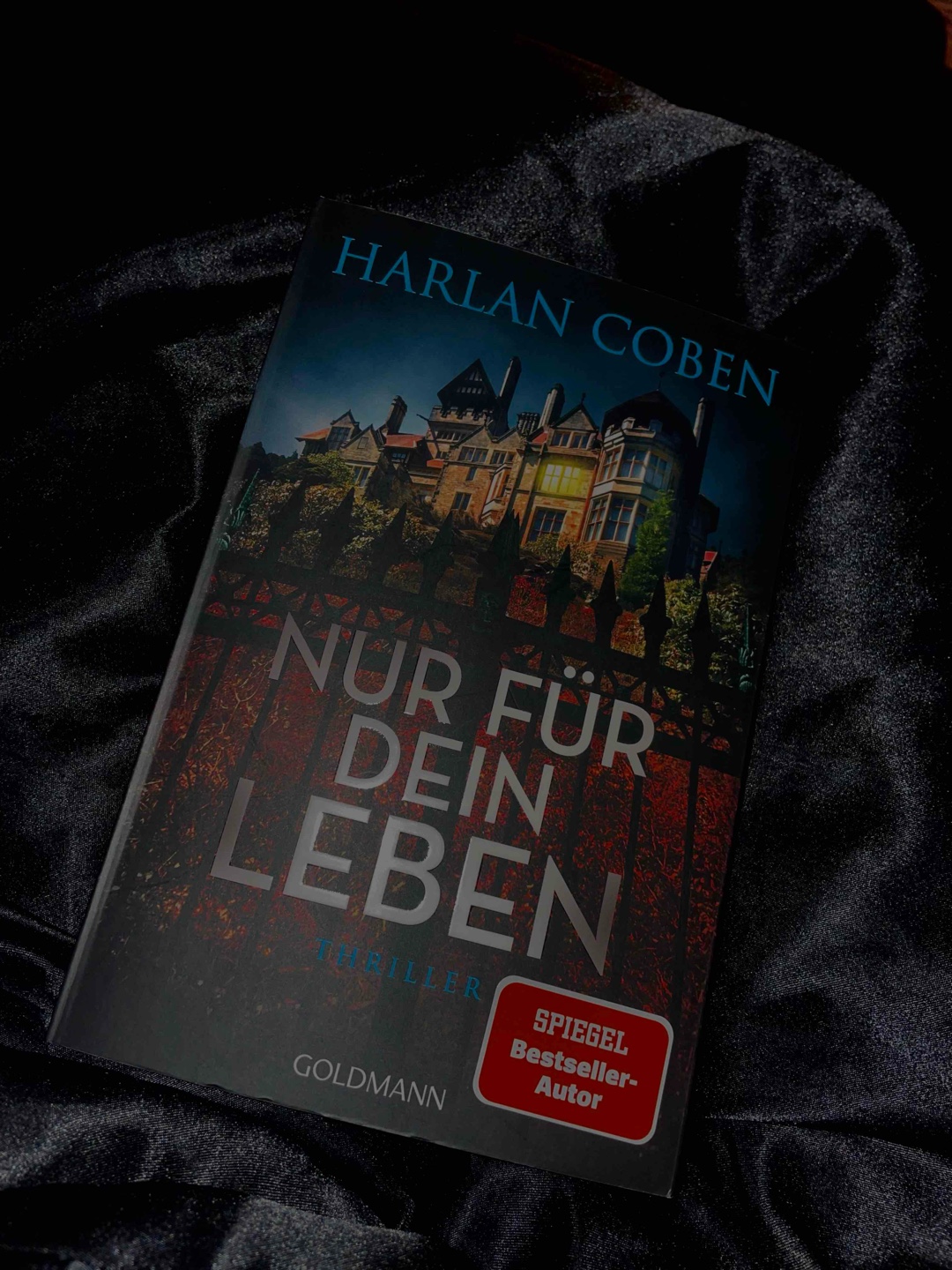 Storyline sehr spannend mit knackigen Plottwists. Von Seite 1 bis zum Ende sehr spannend!