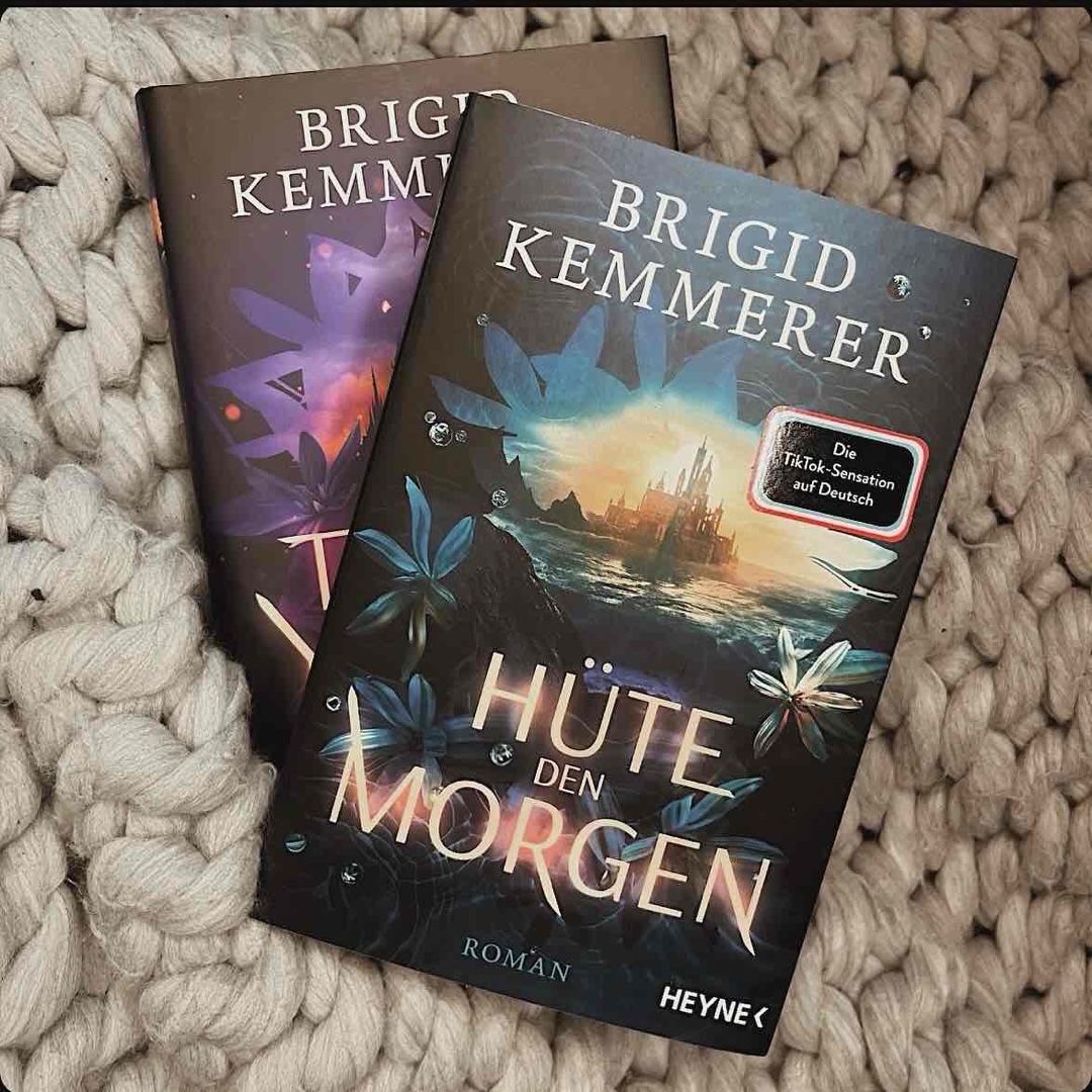 ᥲᥣs ᥕ᰻r ᥒ᥆ᥴһ ძᥱr ᥒᥲᥴһ𝗍 gᥱ𝗍r᥆𝗍ᤁ𝗍 һᥲ𝗍𝗍ᥱᥒ🪻
4,5/5⭐️
[Rezensionsexemplar]