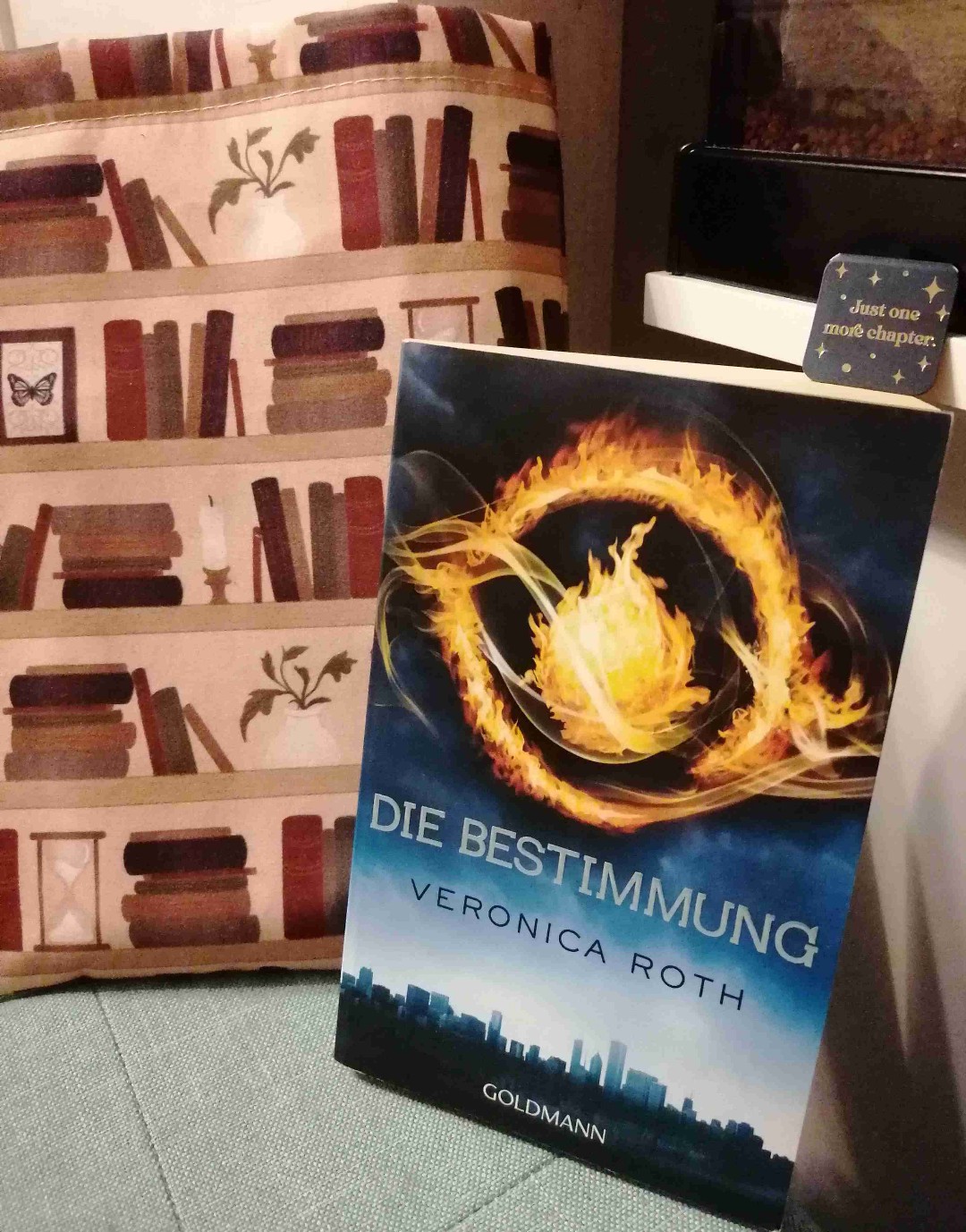 Erneut großartig ins Chicago der Zukunft einzutauchen. Das Buch habe ich tatsächlich schon gelesen gehabt und es vergessen. Dachte, ich hätte nur die Filme gesehen.