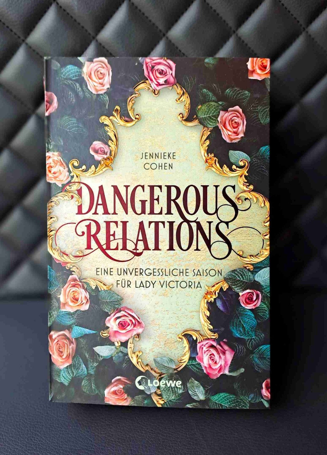 🌟Rezension🌟
Ich habe das Buch "Dangerous Relations" von Jennieke Cohen beendet 🥰