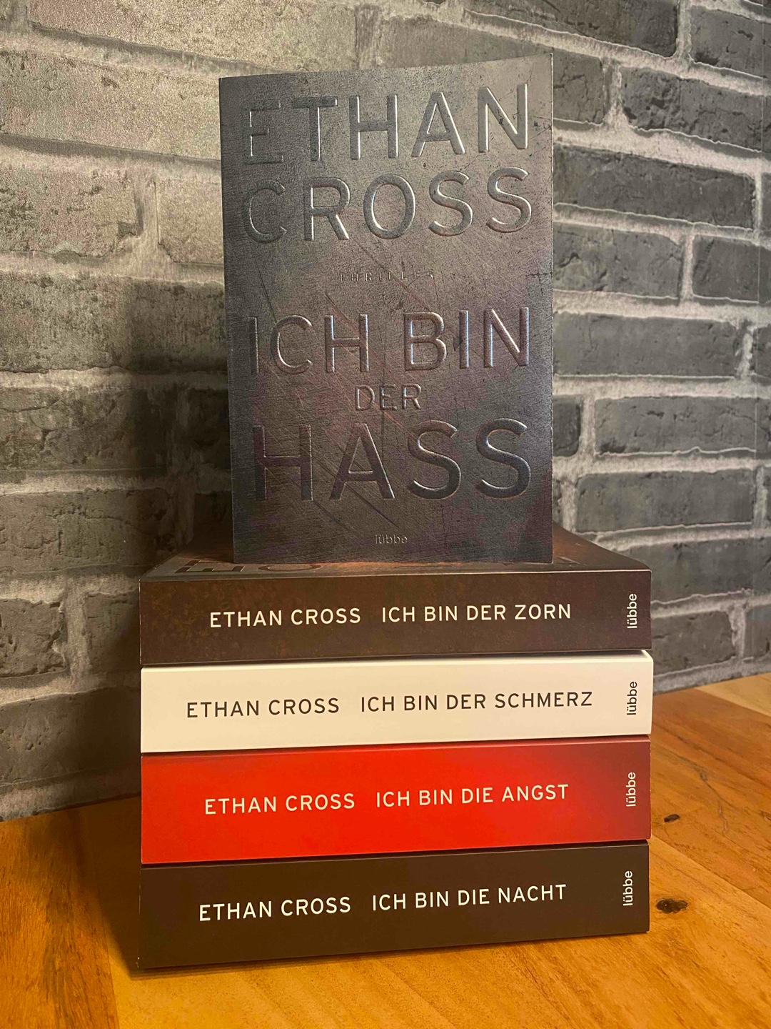 Brutal, rücksichtslos, übertrieben, spannend und gut