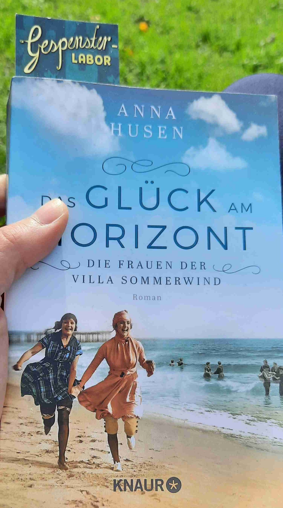 Ein sehr emotionaler historischer Roman über das Familienleben der Familie Graff. 

