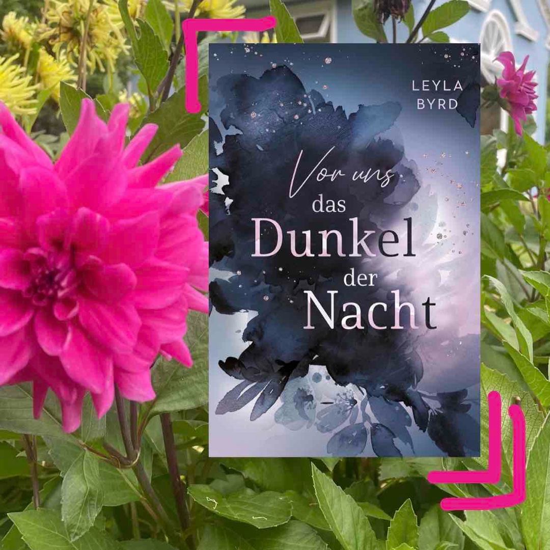 „Eine wunderschöne, berührende Geschichte die besonders das Herz von Kuchen-, Törtchen- und Kaffeeliebhabern höherschlagen lässt.“