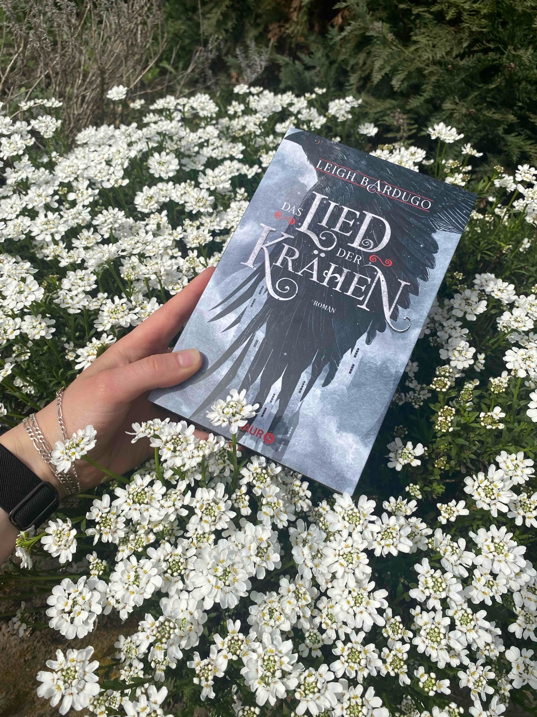 Aller Anfang ist schwer, und bei diesem Buch ging es mir definitiv so. 😅
