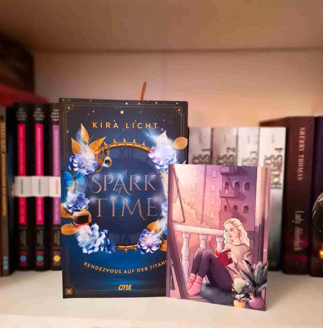🌟Rezension🌟
Ich habe das Buch "A spark of Time" von Kira Licht beendet 🥰
•
Das Cover und der Farbschnitt haben mich angelockt. Der Klappentext hat mir gefallen und die Story hat mich unglaublich begeistert. Das Buch ist definitiv eines meiner Jahreshighlights 📚🥰 Ich mochte Lilly unglaublich gern. Sie ist ein so toller Charakter und hat sich während der Geschichte weiterentwickelt und nicht aufgegeben. Auch Damien bzw Ray war so sympathisch und ich konnte seine Denkweise und sein Verhalten sehr gut nachvollziehen 😊
•
Das Buch ist wirklich flüssig und einfach geschrieben. Und die Beschreibung der Titanic und deren Passagiere wie Molly Brown, Mr. Andrews uvm waren super detailliert dargestellt. Man hatte das Gefühl mit auf der Titanic zu sein 🥰