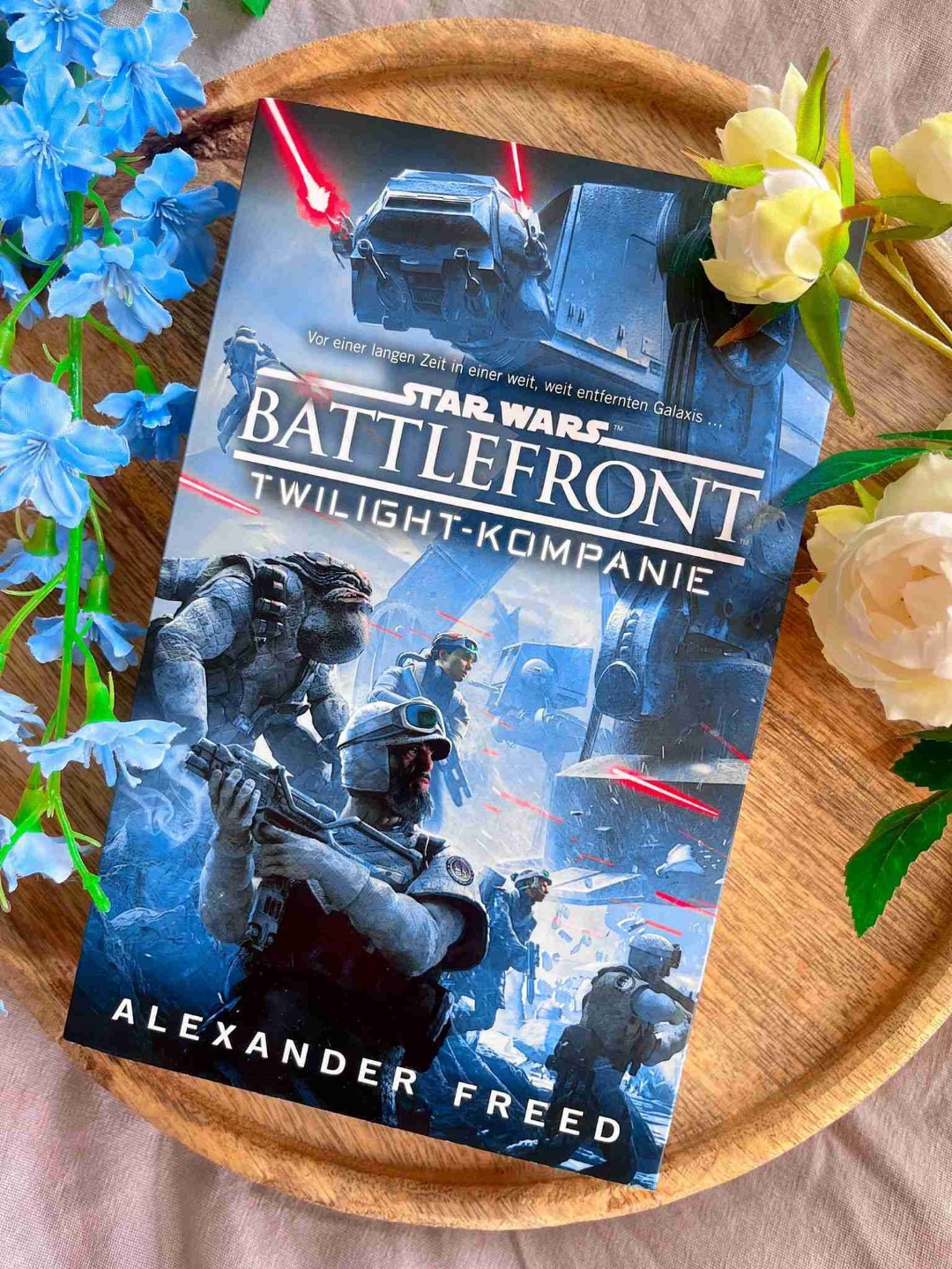 Review ⭐⭐⭐
Battlefront: Twilight-Kompanie von Alexander Freed