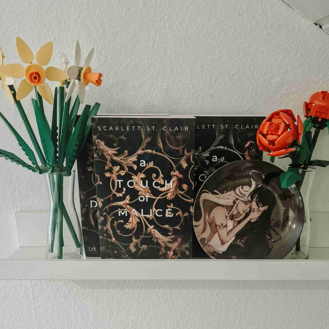 "Oh, Liebling, ich hab es dir doch schon gesagt - für dich würde ich die Welt vernichten." 🖤