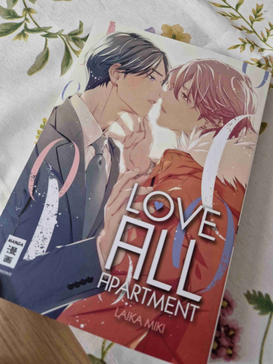 Das Cover hat mir so gefallen 🤭 Das der Manga einziehen musste 😍