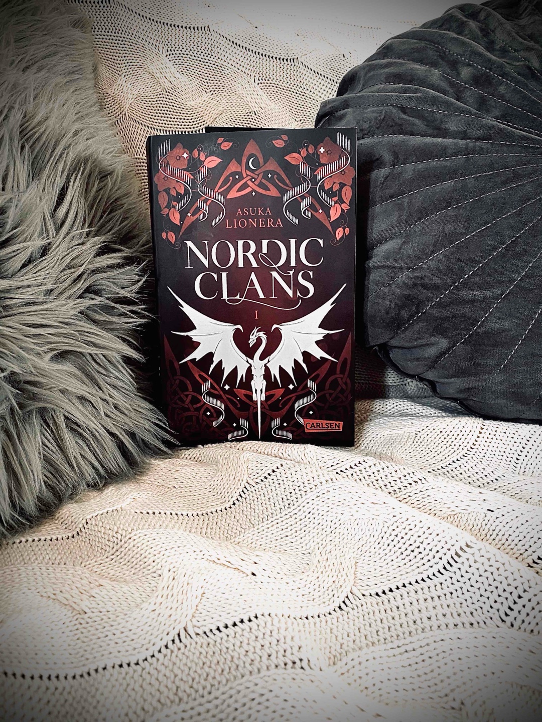 Romantasy mit nordischen Riten, Sagen, …