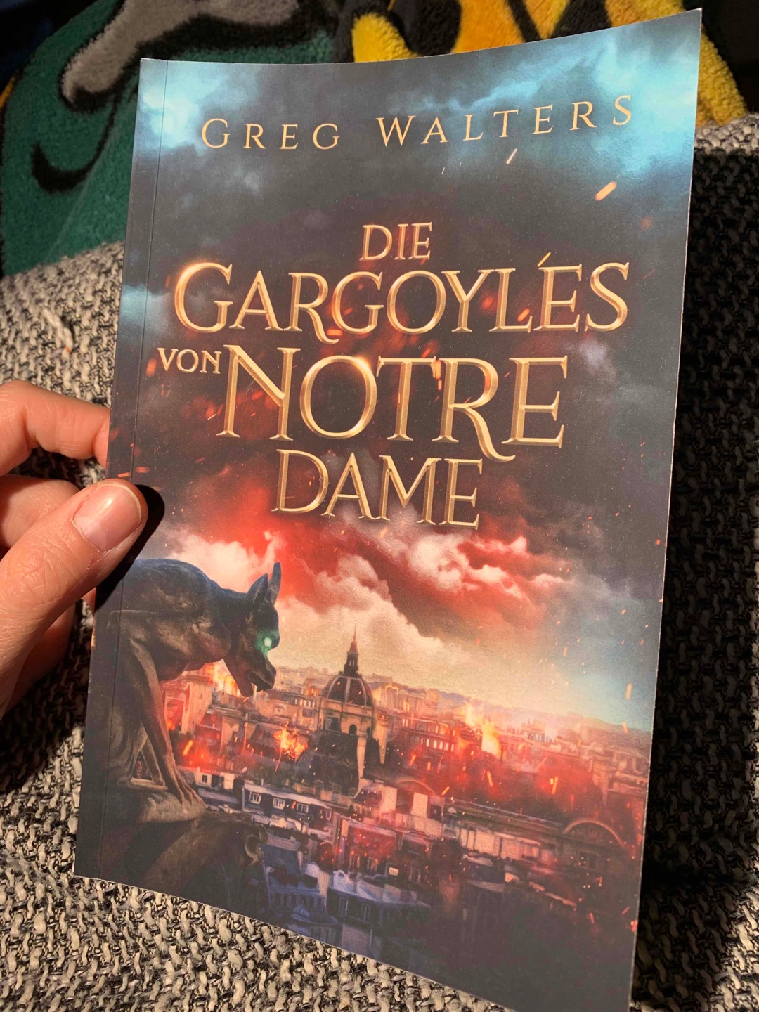 Ein toller Reihenauftakt! Ich finde es großartig wie hier Fantasie und Historie miteinander verwoben sind!