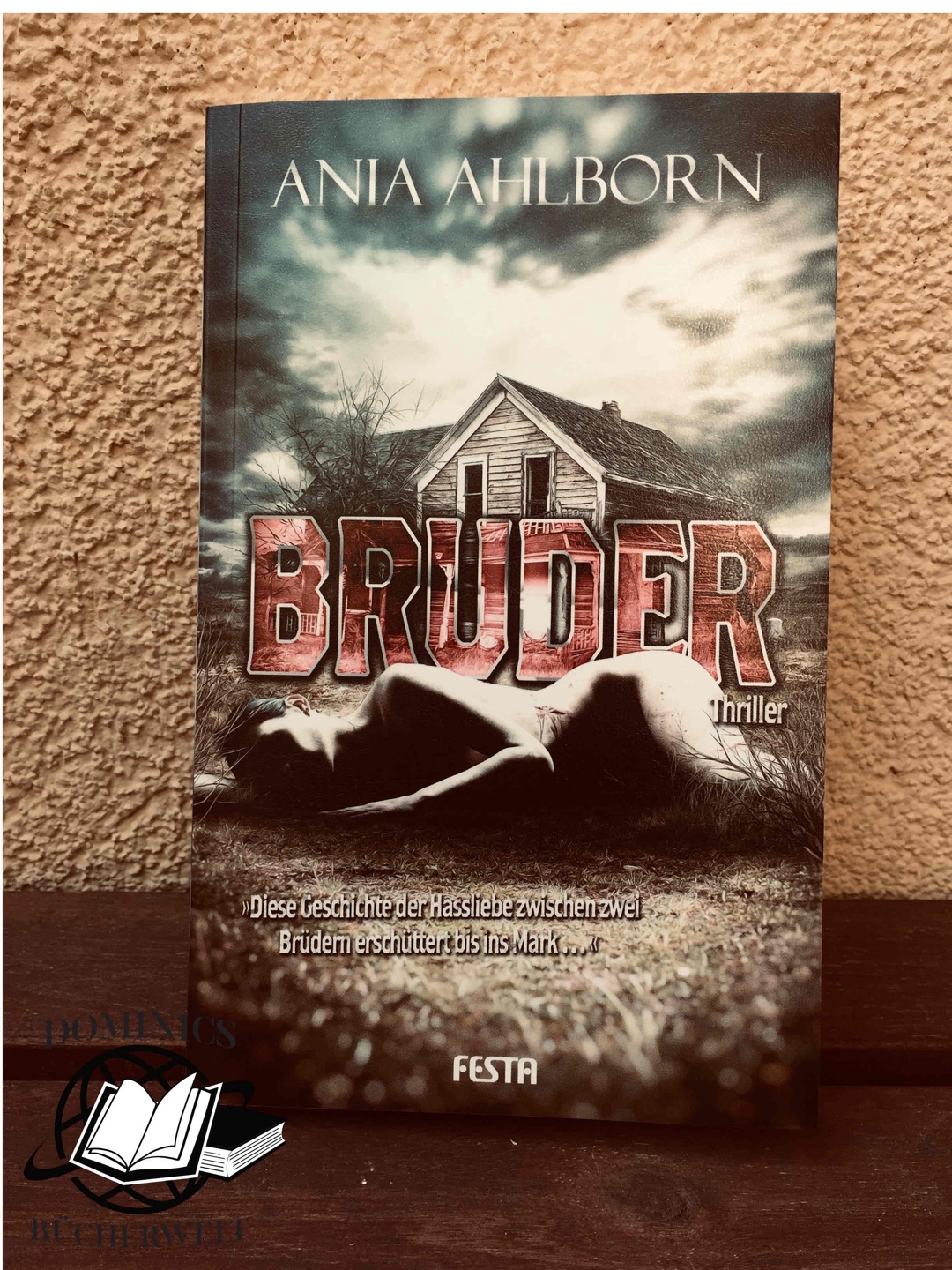 Ein fesselnder und heftiger Thriller, der mich nicht mehr losgelassen hat. Nicht für alle Leser geeignet, aber für mich ein Highlight aus dem Festa Verlag. Ein Buch, dass mich nicht mehr so schnell losgelassen hat