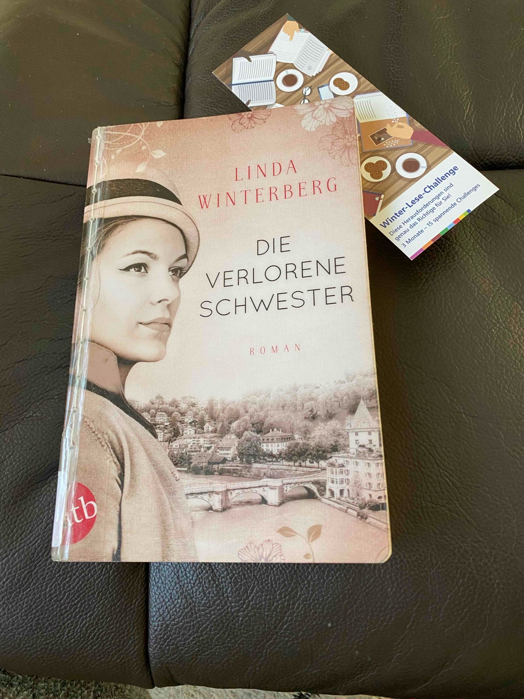 Dieses Buch, welches ja einen realen Hintergrund hat, hat mich sehr bewegt. Es zeigt einmal mehr, wie grausam und unbarmherzig Menschen mit den Schwächsten der Gesellschaft umgegangen sind. Gut, dass solche Untaten aufgedeckt wurden und nicht einfach in Vergessenheit geraten.