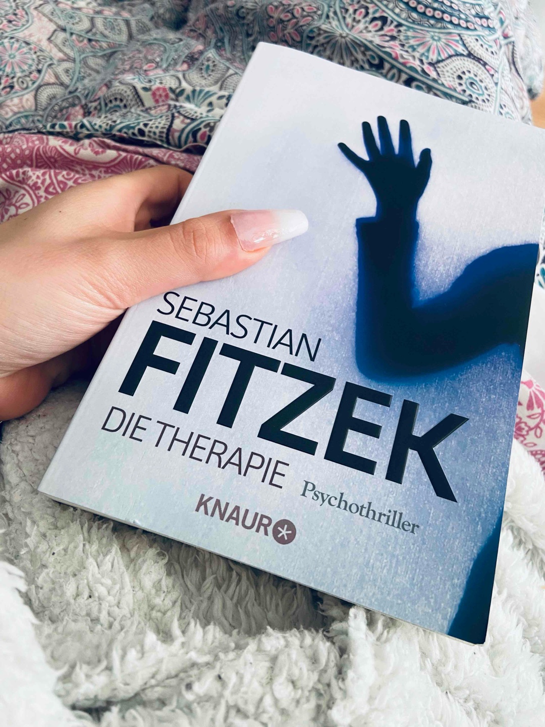 Also als erstes musste ich das Buch lesen weil das Mädchen meinen Namen trägt 🥺