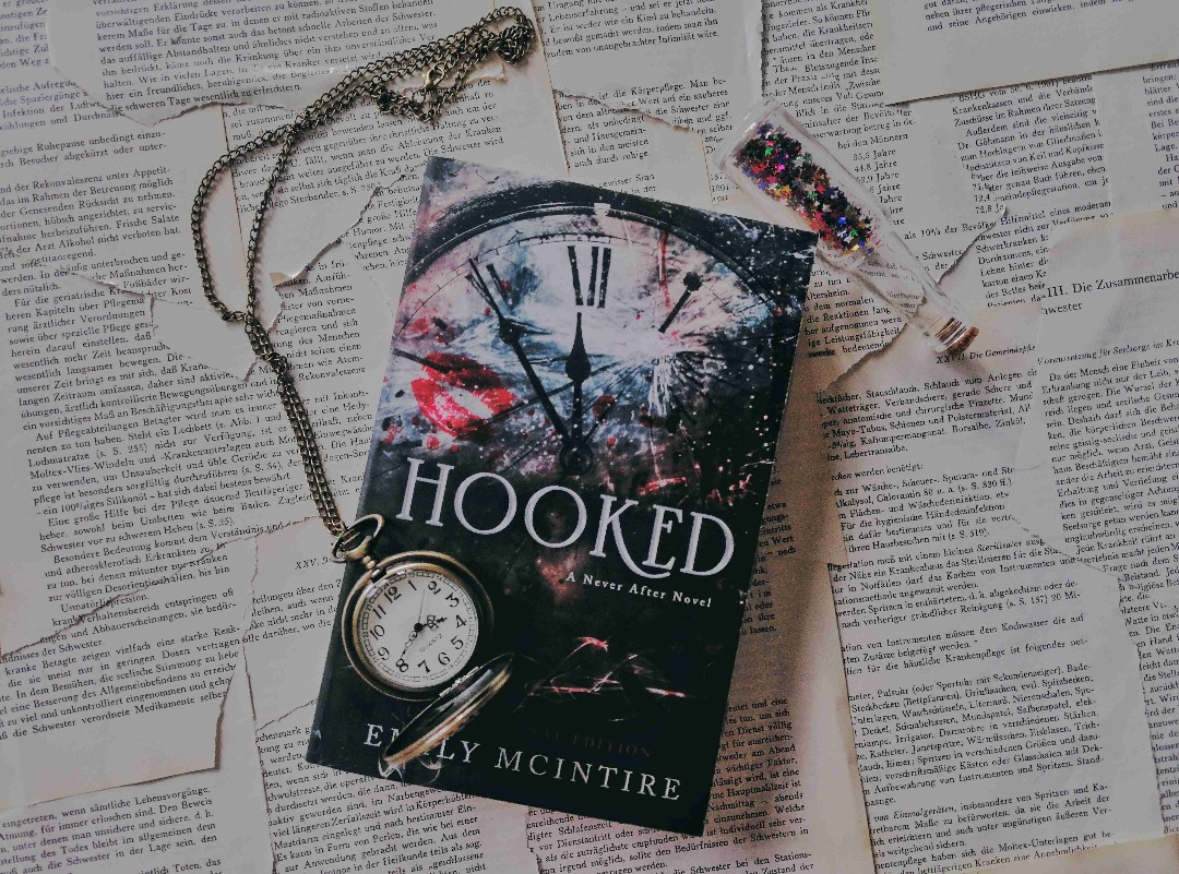 Dark Romance mit Peter Pan Easter eggs!
