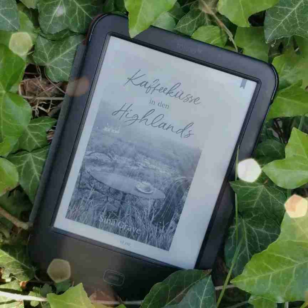 Mein Fazit: Ein herzlich, chaotischer und gefühlvoller Roman inmitten der Highland. Eine brodelnde Leidenschaft auf allen Ebenden und eine bunte Mischung an Personen, die zu einer Familie zusammenwachsen.