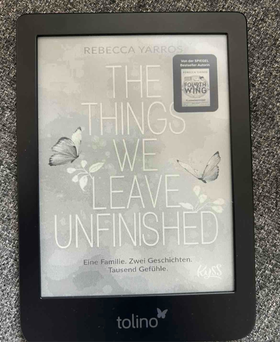 01/2024
… und damit habe ich das erste Buch dieses Jahr beenden können. Anfangs hat mir die Story gar nicht gefallen, dann hatte es irgendwann ne entfernte Mischung aus PS Ich liebe dich, Verity und Lucinda Riley… (jeweils aufgrund Teile der Story) und am Ende musste ich mir Tränchen verdrücken 🙈